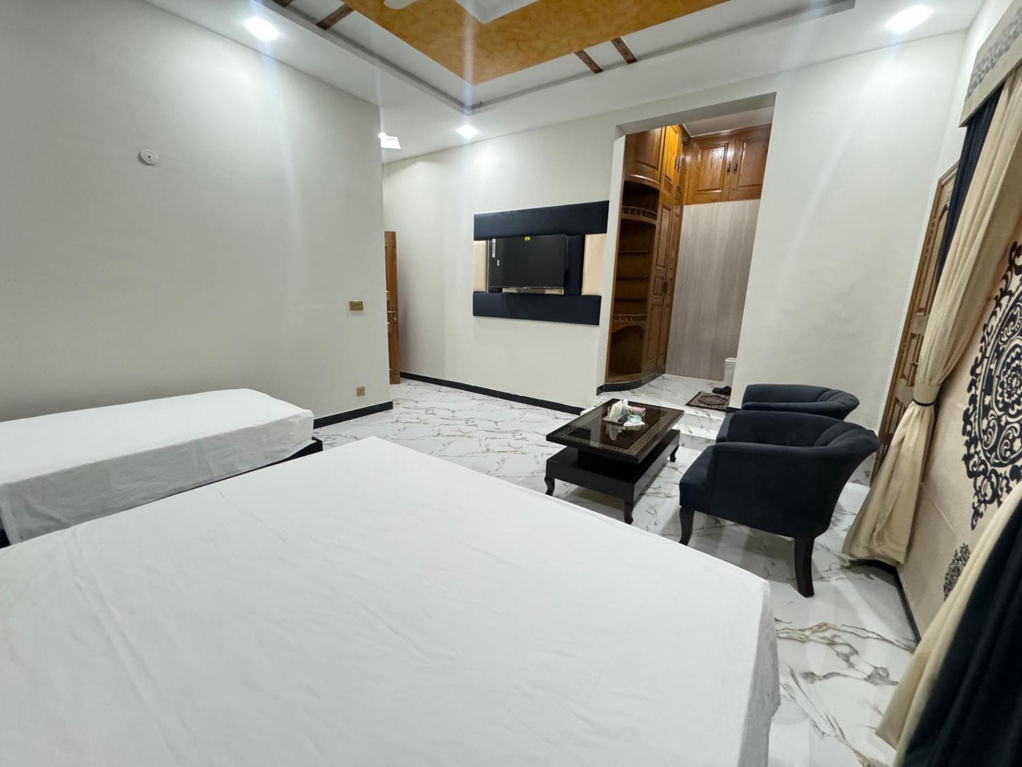 Royal Executive Inn Guest House Iszlámábád Kültér fotó